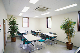 泉やすらぎの丘霊園・休憩室